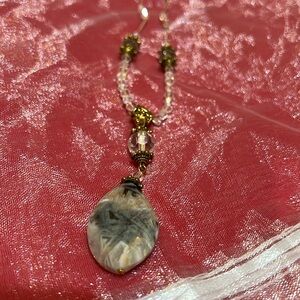 Handmade Beautiful Earth’s stone necklace